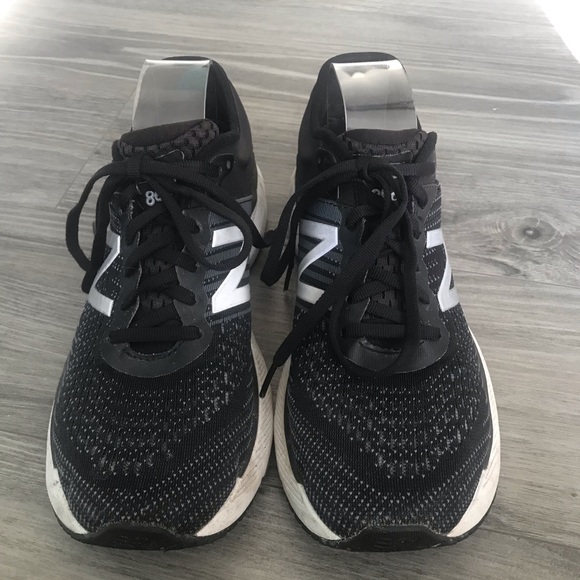 New Balance 860 Running Sneaker - Picture 2 of 5